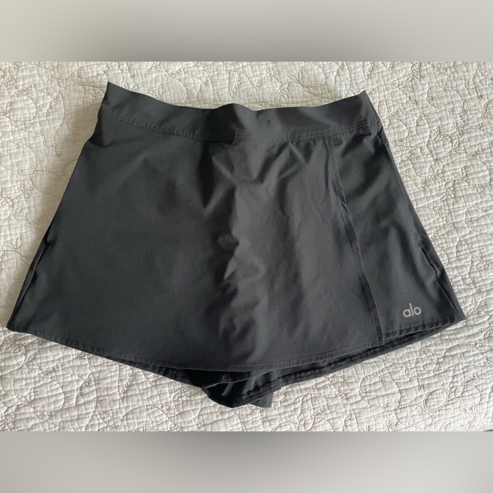 ALO Yoga Clubhouse Performance Skort